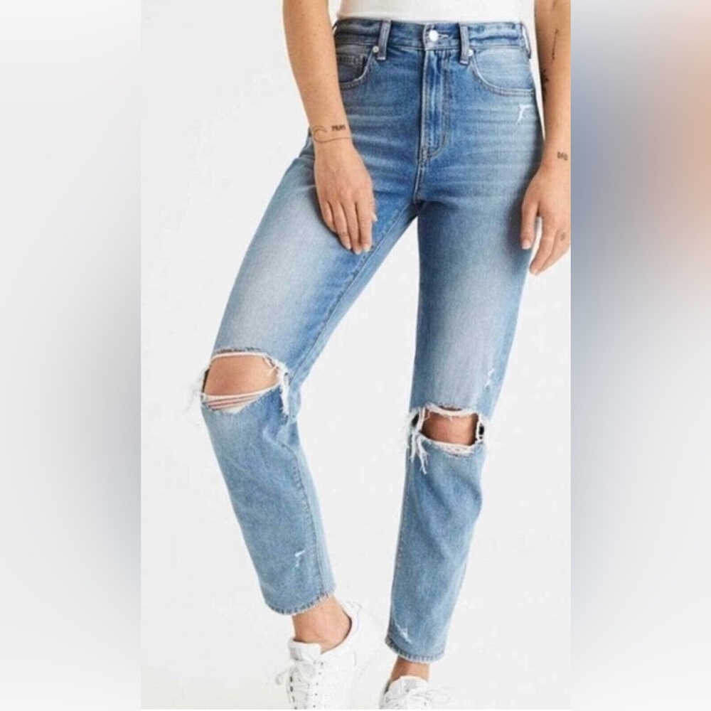 American Eagle Ripped Mom Jean|Size 4|